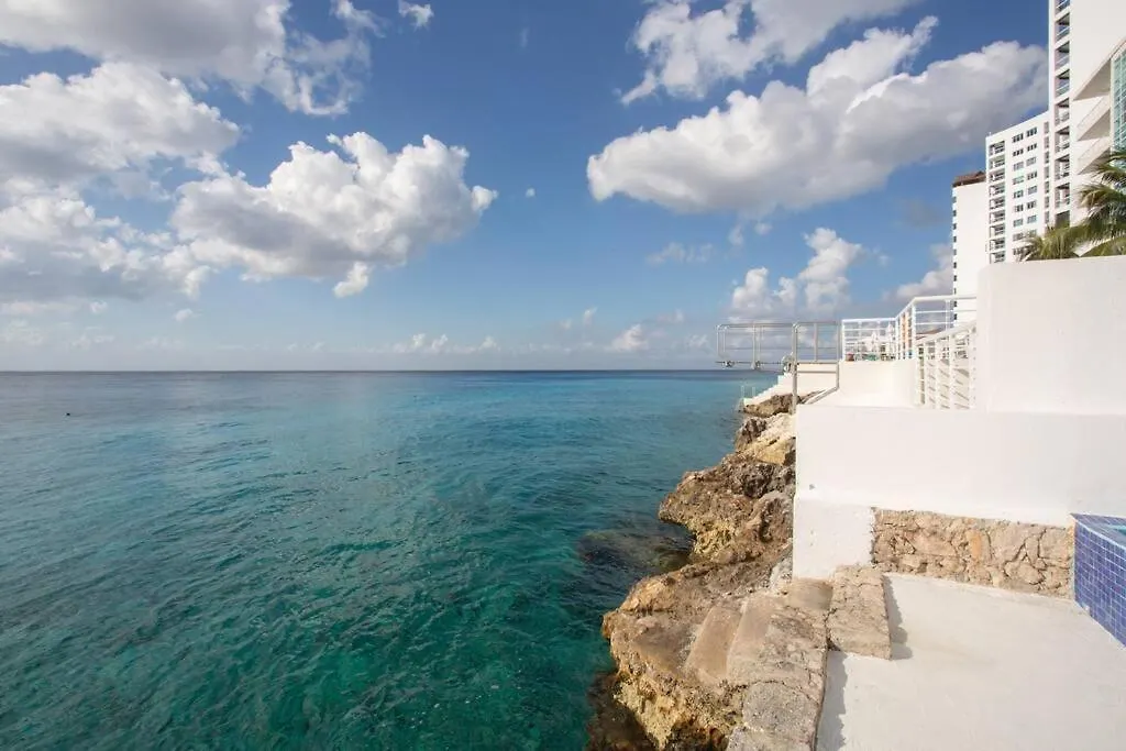 Inspiring And Relaxing Sea View Condo Cozumel